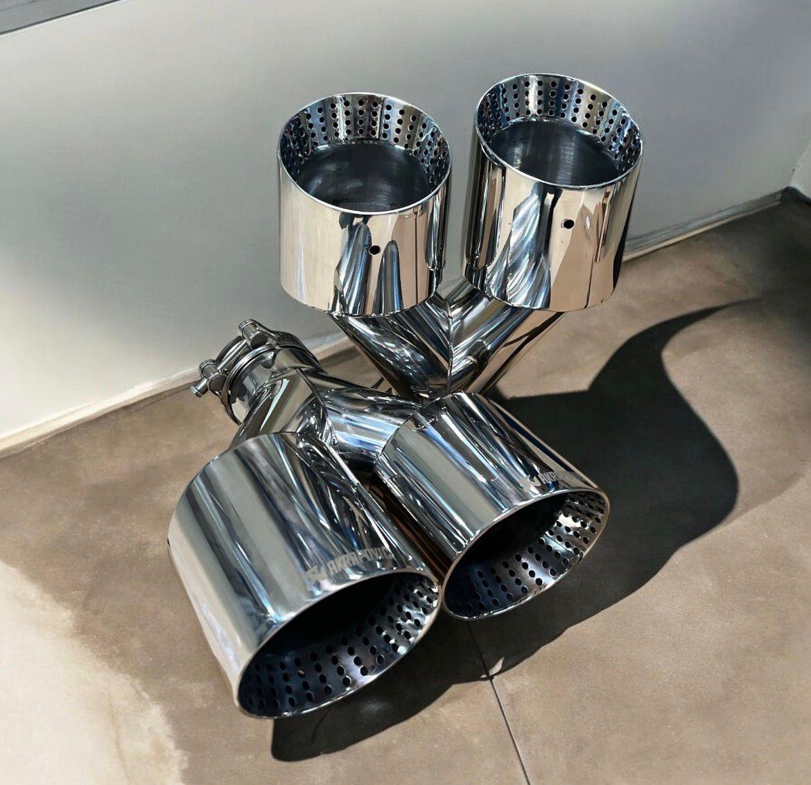 AKRAPOVİÇ İTHAL114MM İÇİ DELİKLİ INOX ÇİFTLİ SET