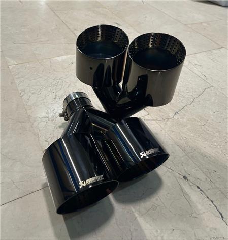 AKRAPOVİÇ 90 MM  İÇİ DELİKLİ İTHAL TİTANYUM ÇİFTLİ EGZOZ UCU SETİ